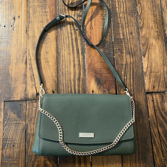 kate spade Handbags - Green Kate Spade Crossbody with Chain